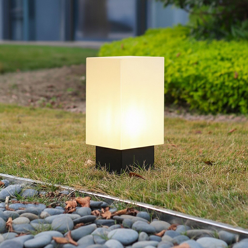 مصباح أرضي مضيء للساحات يعمل ب - مراجعة Outdoor Lighting Decoration وسعره